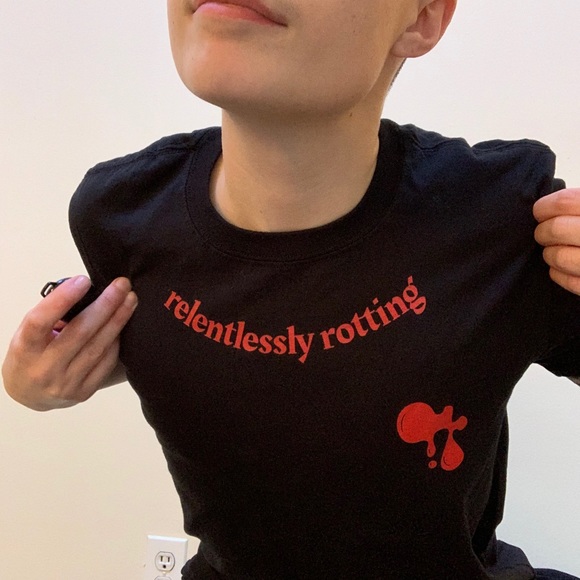 Other - Relentlessly rotting tee unisex S